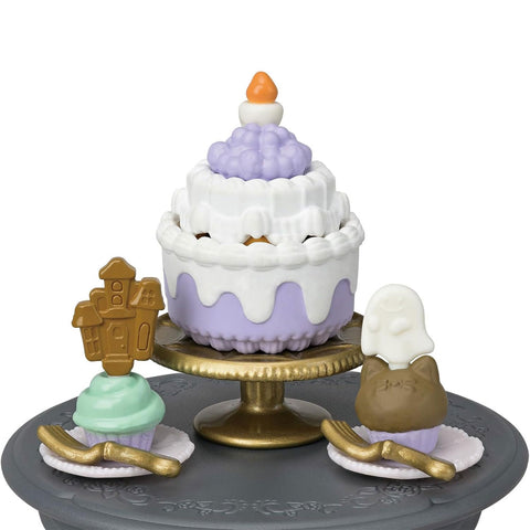*Calico Critters Halloween Surprise Party Playset