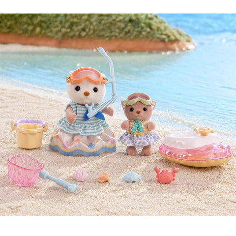 *Calico Critters Sea Otter Sisters Splashy Snorkel Set