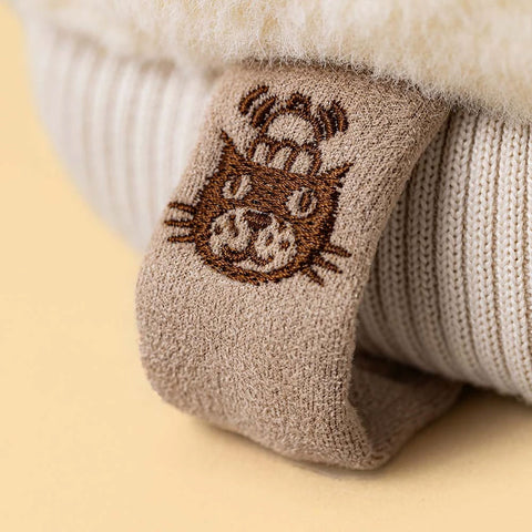 *Jellycat Amuseables Fitswell Mitten - 11"