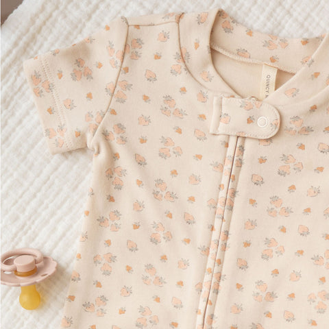 Quincy Mae Zip Short Sleeve Sleeper - Strawberries