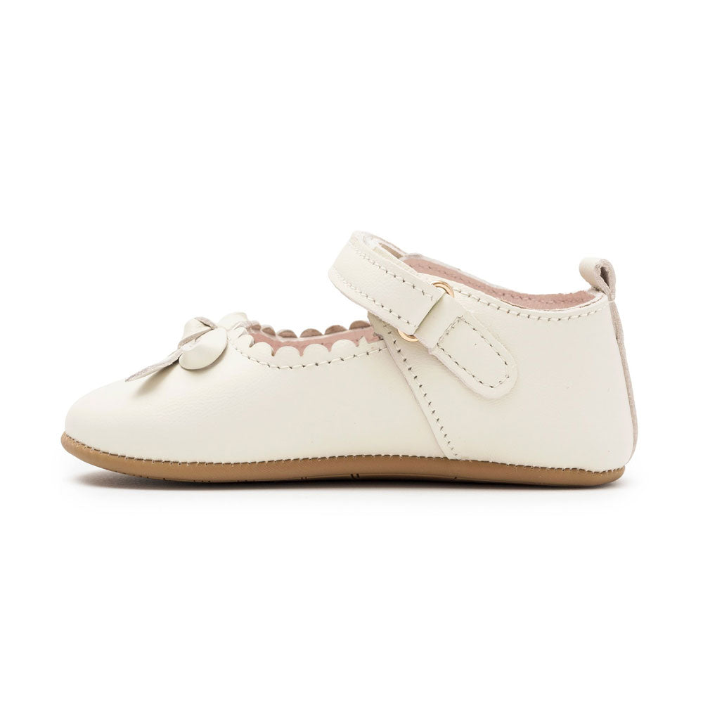 Sherick Fredermen Bowie Mary Jane with Bow - White