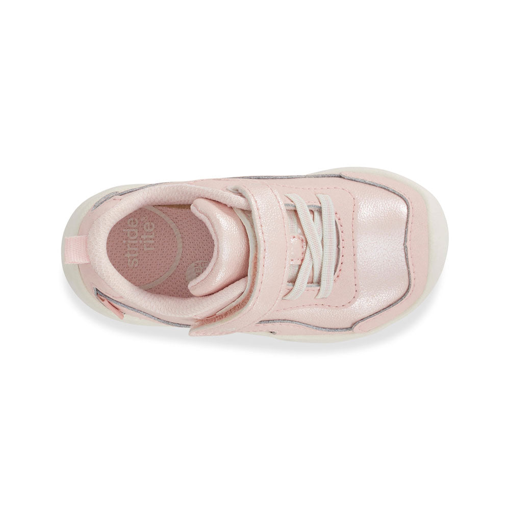 Stride Rite Winslow 2.0 Sneaker - Blush