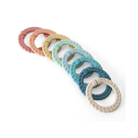 *Itzy Ritzy Bitzy Bespoke Ritzy Rings Linking Ring Set