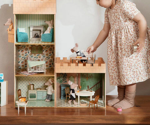 *Maileg Dining Table for Mouse